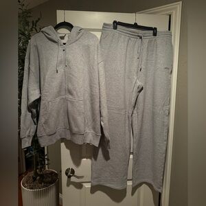 Aritzia Cozy Sweatfleece Boyfriend  full zip Hoodie and wide leg pants set.